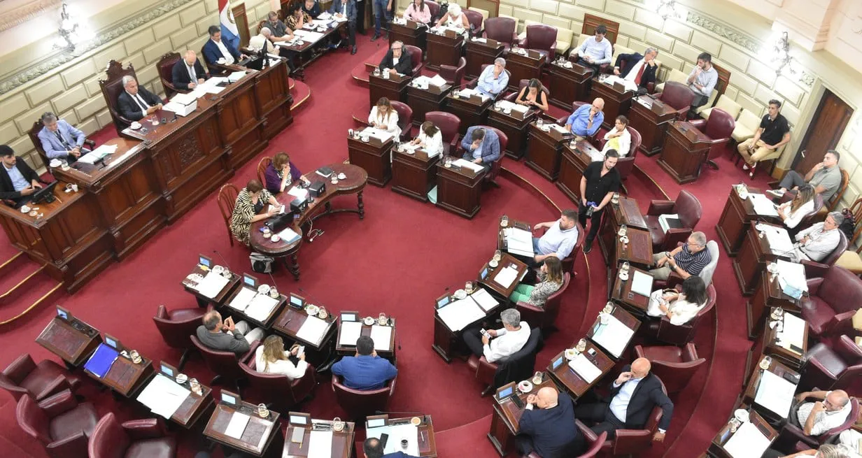 RVDiuLtTx_1300x655__2