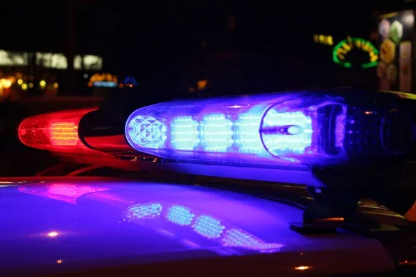 depositphotos_58573873-stock-photo-police-lights-by-night