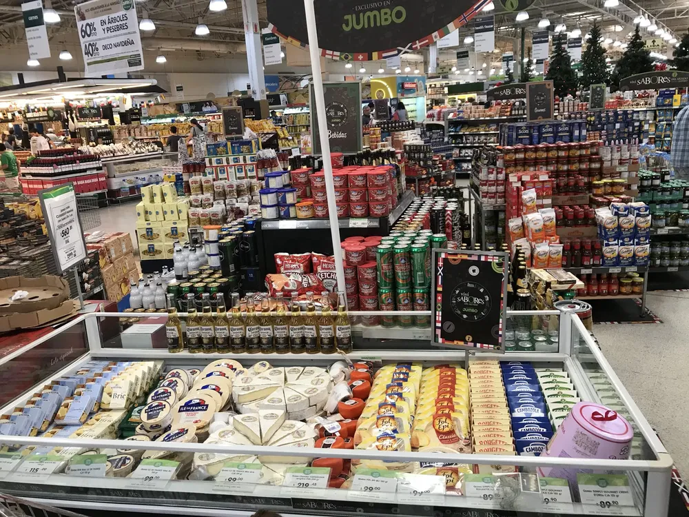 productos-importados-gondola-supermercado-jumbo