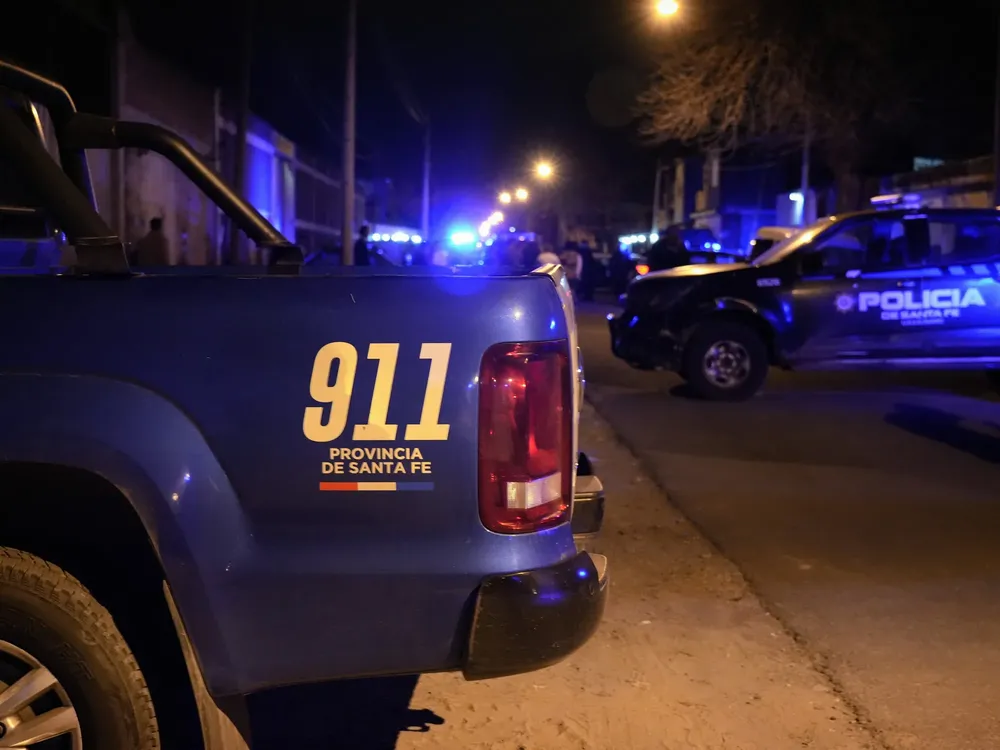 L3jKmoYia_2000x1500__1