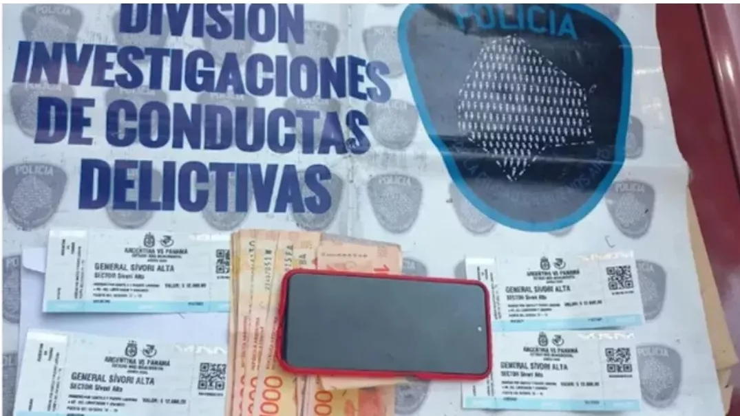 Screenshot_20230321-230713_Facebook