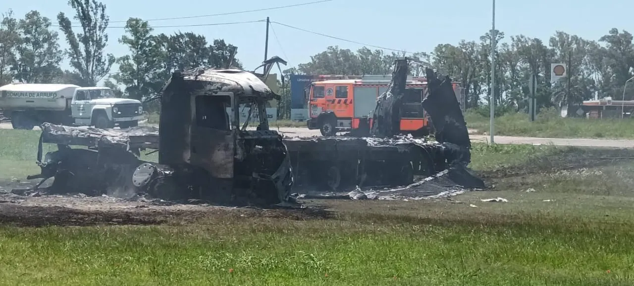 WhatsApp Image 2025-12-17 at 4.51.39 PM (1)