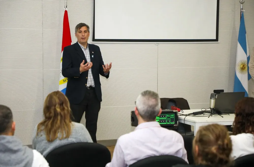 e1915685-fa98-4984-912c-26cdcec487a0