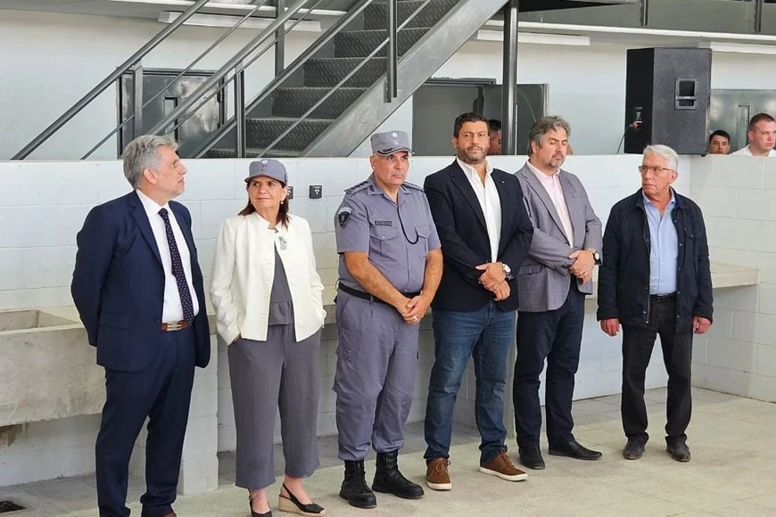 LyiKcbvP8_870x580__1