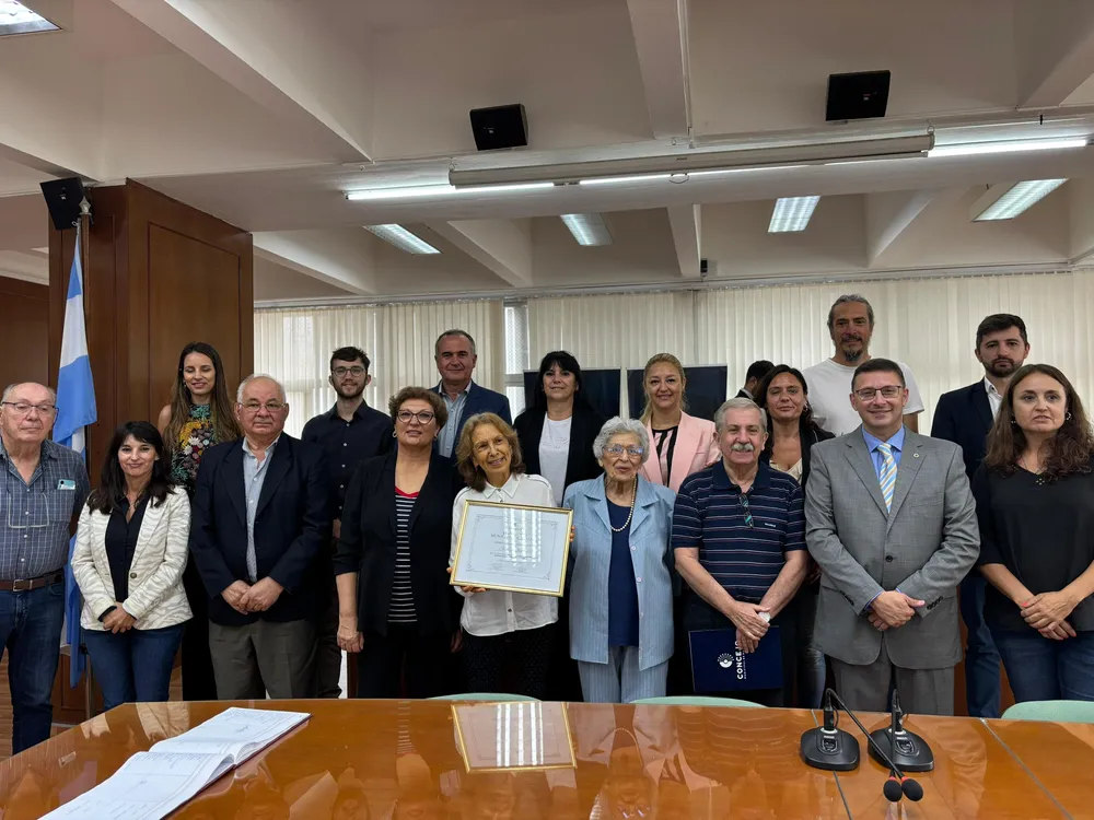 WhatsApp Image 2024-11-28 at 11.27.54 AM (1)