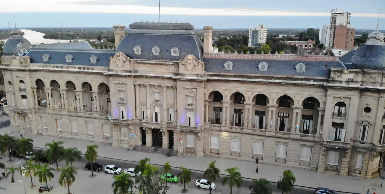 6wyhl_NlX_1300x655__1