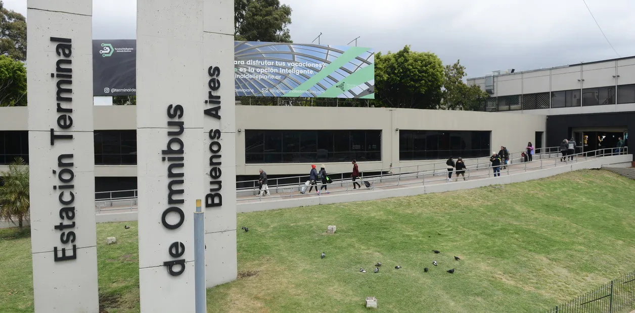 s-h0zAOG1_1256x620__1