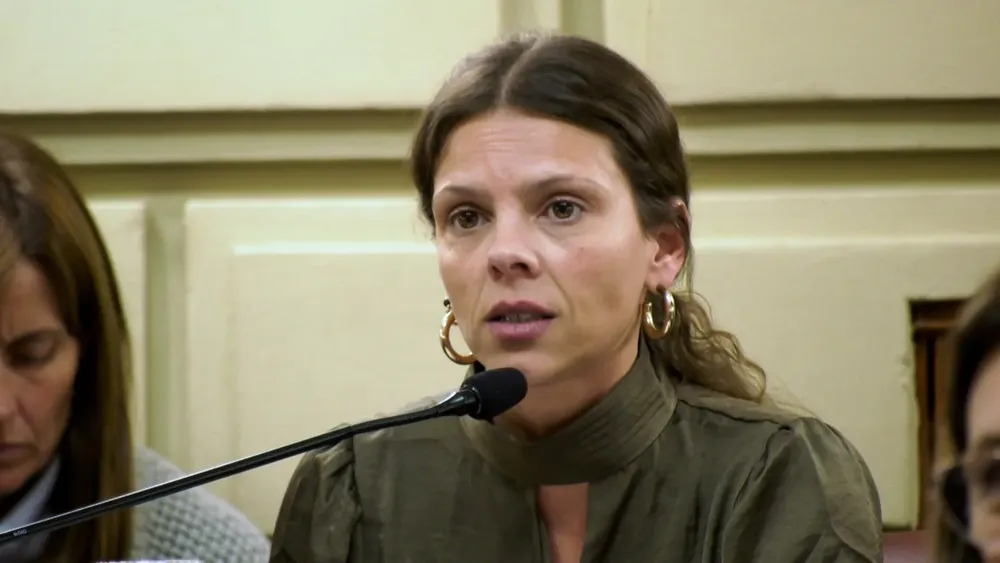 3f4bbaa6-9c72-42d0-ba8a-737163a3862c