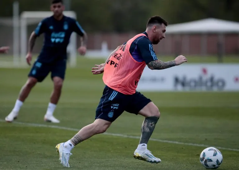 8381b3fcc90da9837bd4a576387ff41d_M