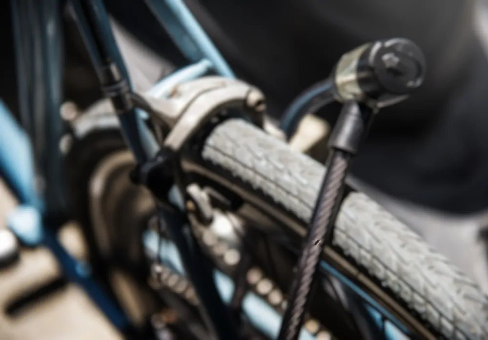 metal-lock-bicycle-wheel