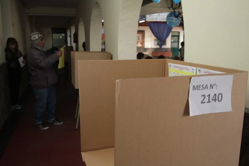 q0tvKR_Zr_870x580__1