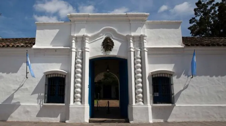 2f8a598b883e8382b536622922994243_M