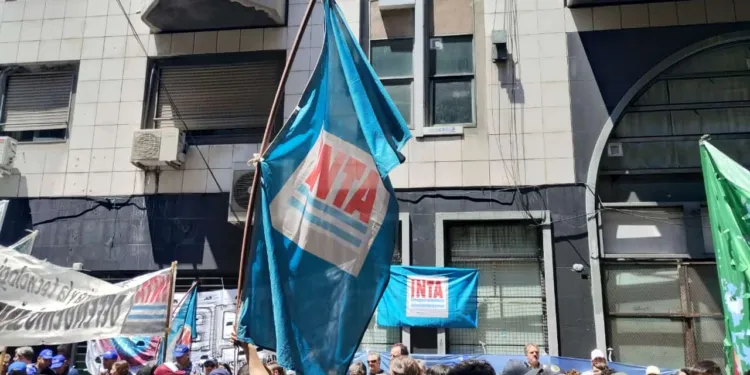 beb6deec-21f2-4900-8449-fc1fbd9d0fc6-750x375