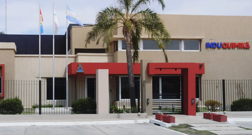 img-induquimika-02-1024x548