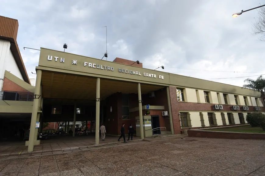 L0NsYbPAd_870x580__1