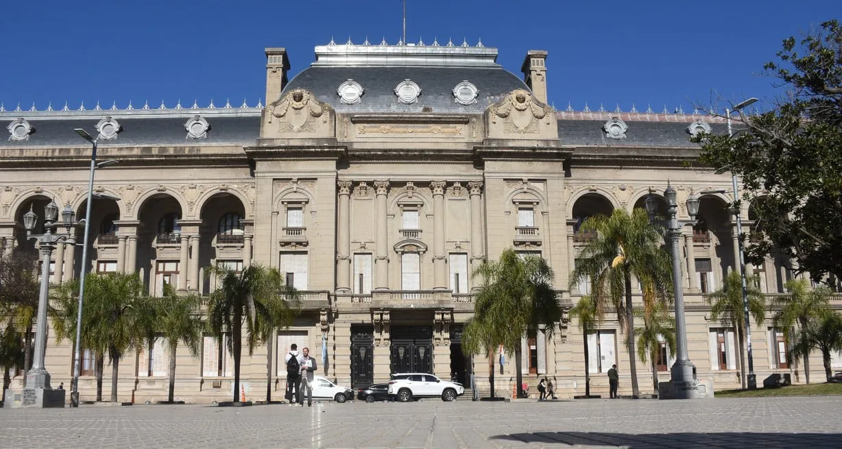 BTZBXGbQy_1300x655__2