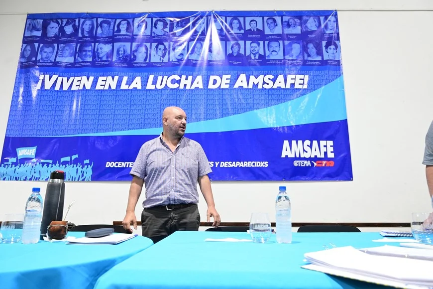 yqybatKQE_870x580__1