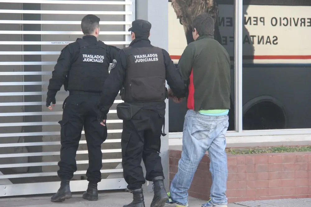 b700e5af-bc1f-4bdf-b8e5-f996ee912cf7