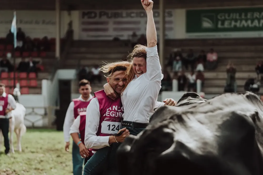 06f31379-e74b-4ca9-b379-6a6b82e7650e