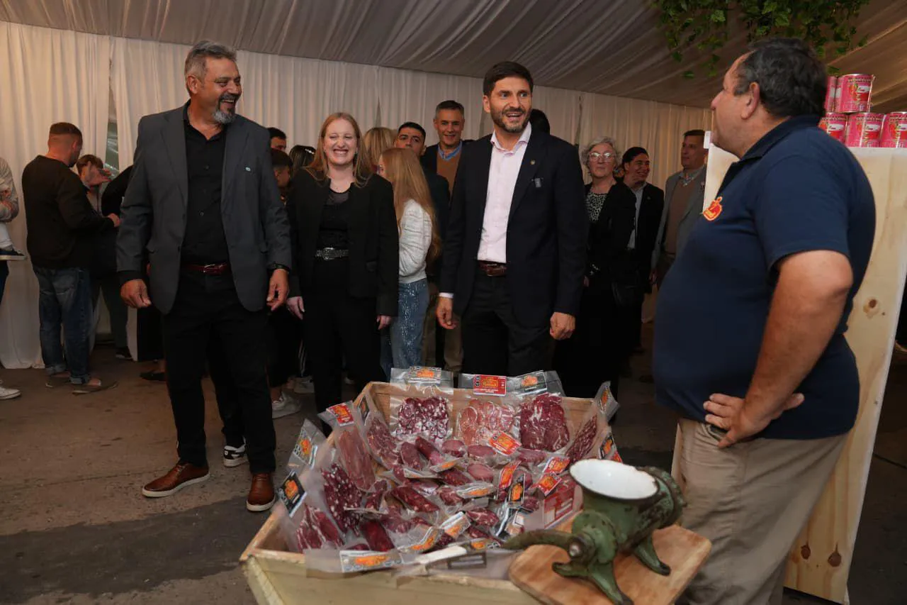 Imagen de WhatsApp 2025-11-10 a las 07.32.06_446342f3