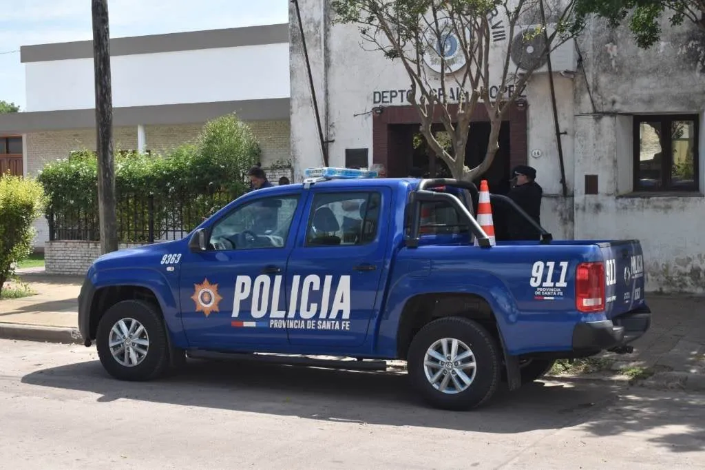 417003_movil_policial_camioneta_nueva_sancti_spiritu_1024_x_680