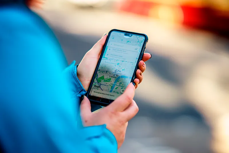 Person-using-the-Uber-Taxi-App