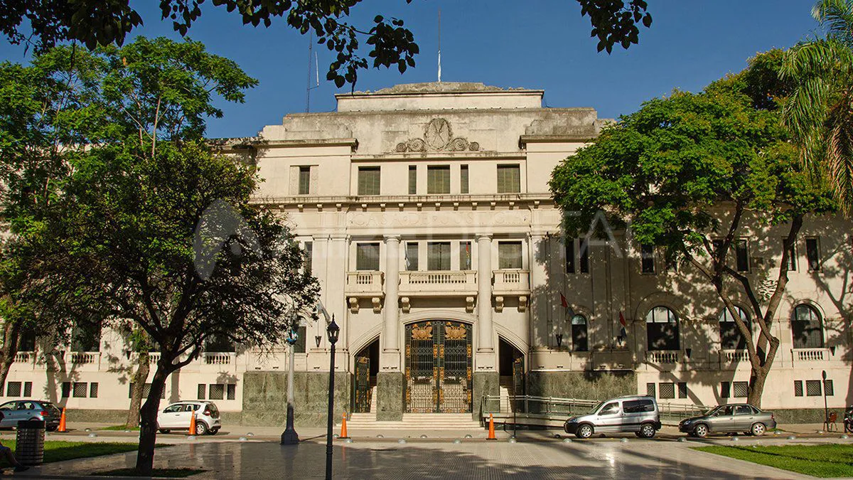 1591872353306904_pilar