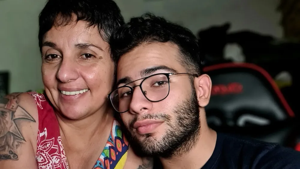 5F2TRB3MZZCCVNKUJCAR2S6HRY