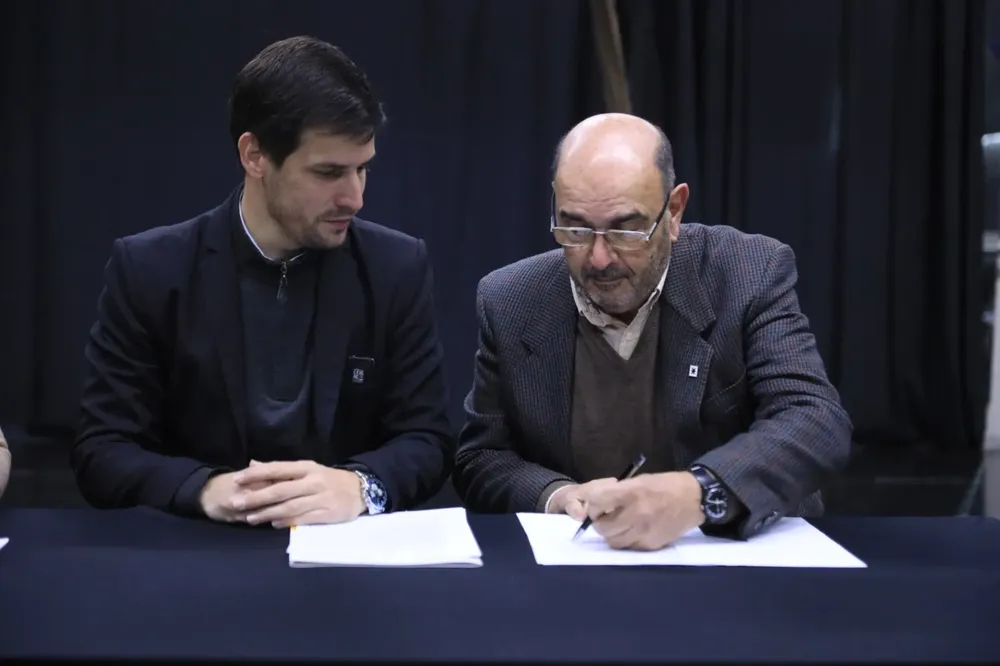 8cf9843c-2be3-4c7b-bbd6-15a2b1738252