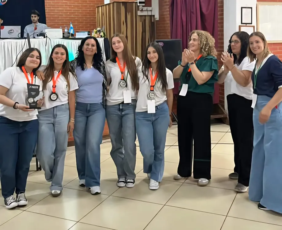 Imagen de WhatsApp 2025-11-16 a las 11.58.21_758442f5