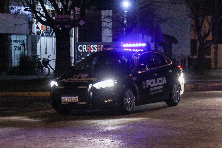 Movil-Policial-de-Franck