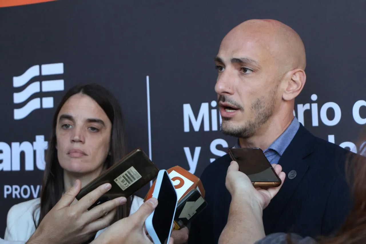 3747f4c5-435f-4038-ad70-c816888b65c0