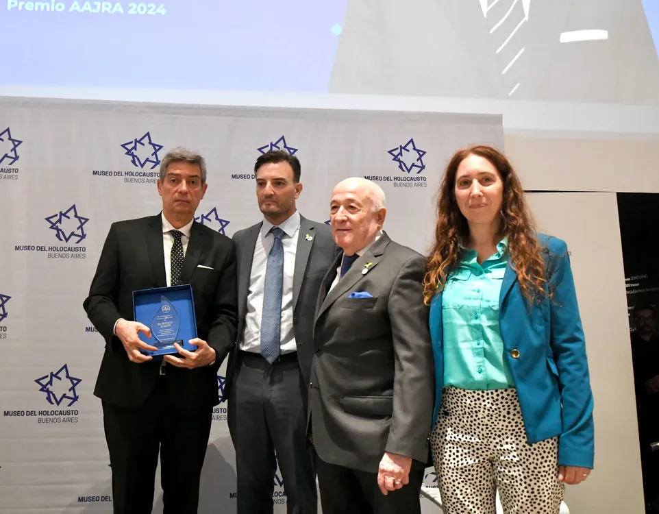 4aad1fb9-634f-489c-8aa3-50072b3e79be