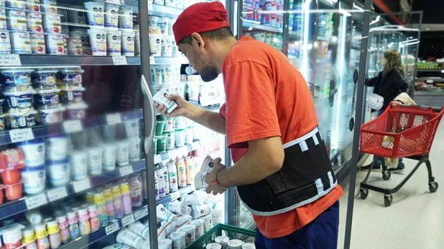 empleados-comercio-repositor-supermercadojpg