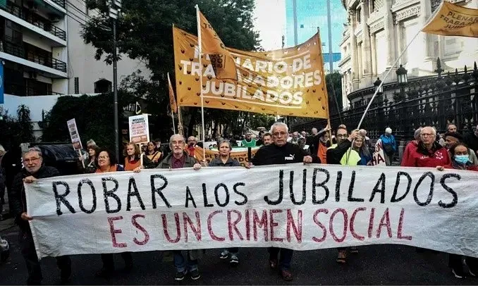 roban-a-jubilados